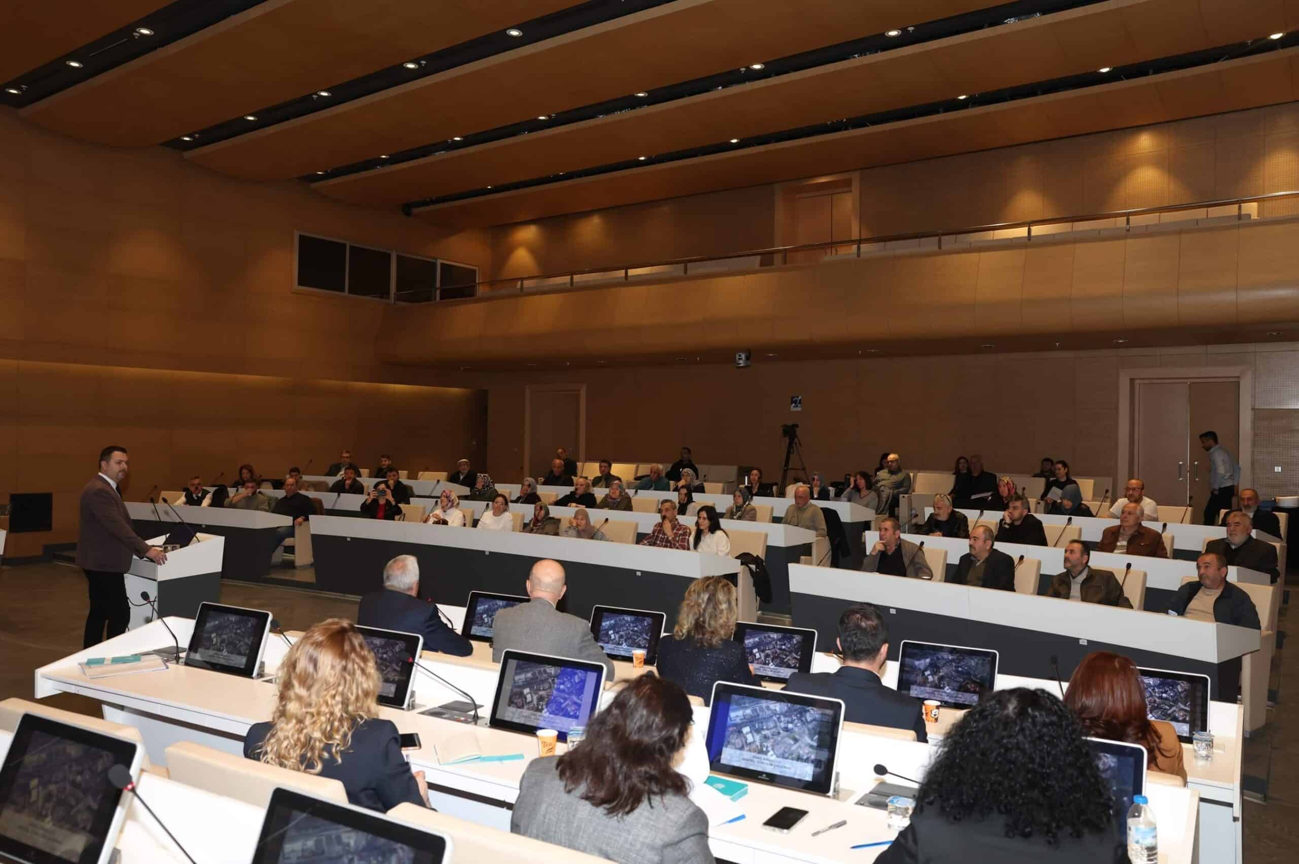 Barış Mahallesi'nde Kentsel Dönüşüm İçin Güvenli ve Belediyenin Sorumlu Olduğu Model Tanıtıldı