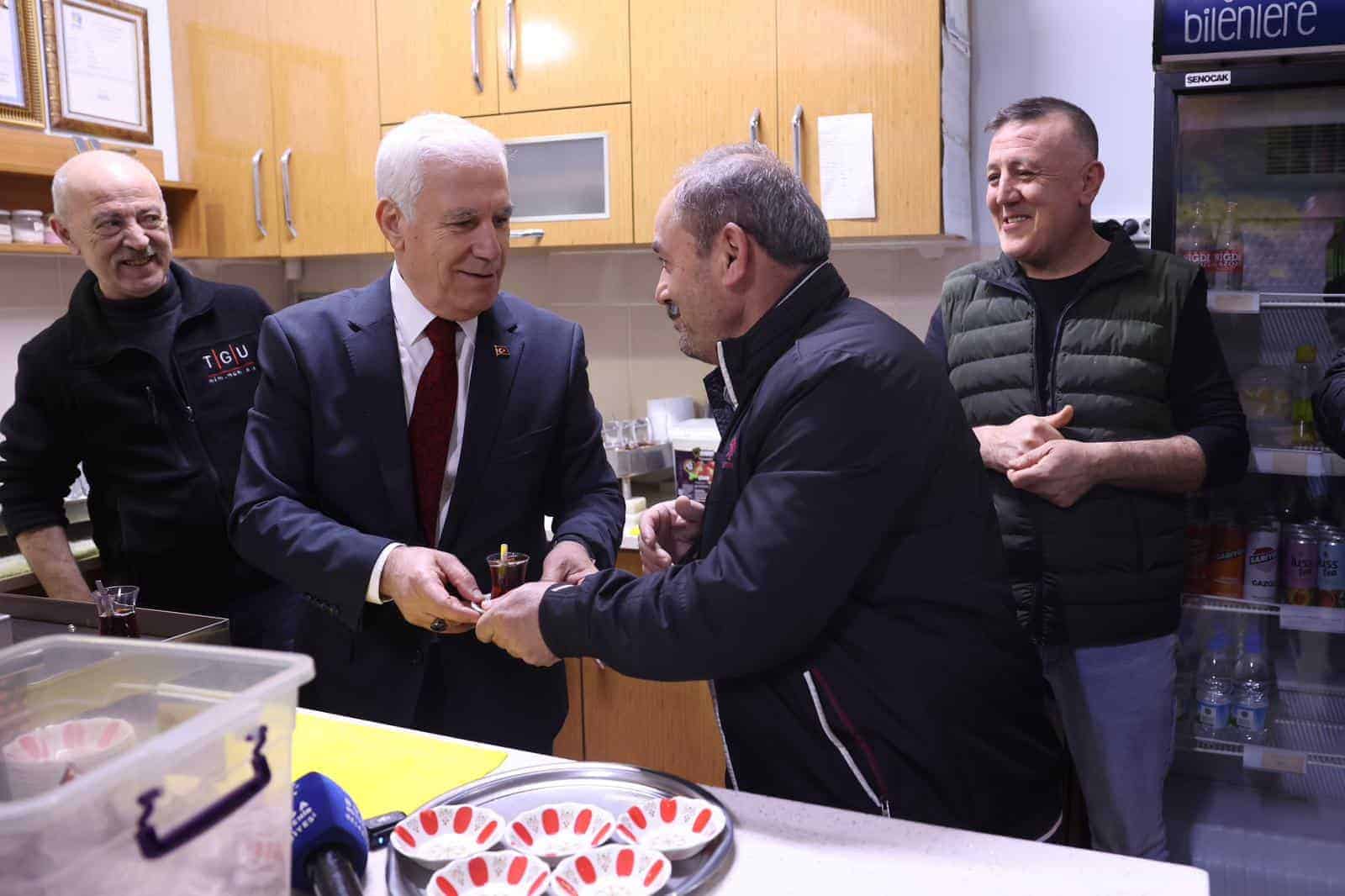 Bursa Büyükşehir Belediyesi Karacabey’de Ramazan İftarında Vatandaşlarla Buluştu