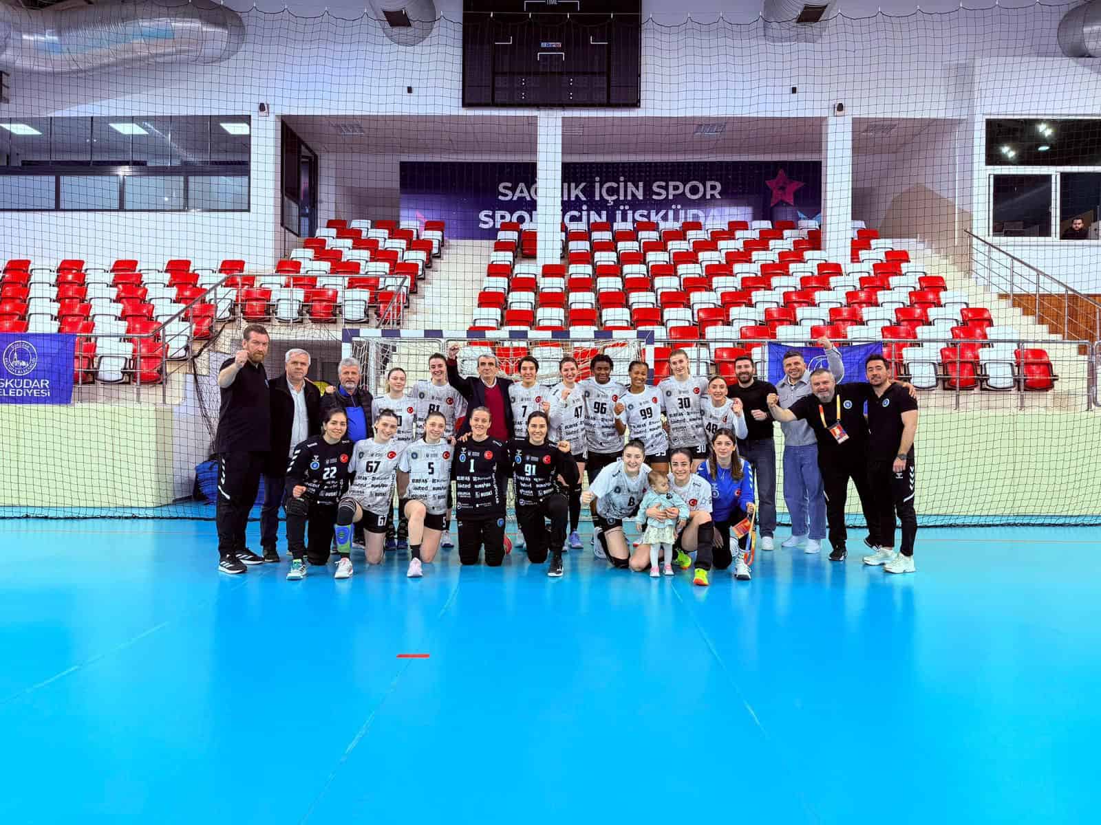 Bursa Büyükşehir Belediyespor, Üsküdar deplasmanında kazanarak şampiyonluk yolunda avantaj yakaladı