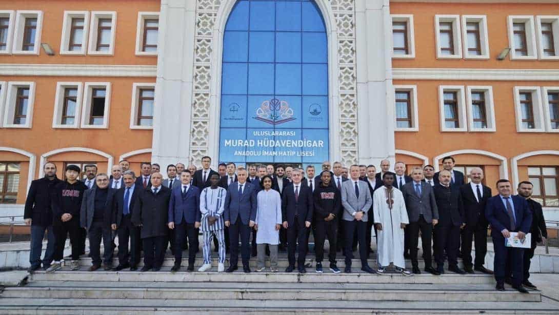 Bursa’da “Bir Destandır Çanakkale” Programı Gençlere Tarih ve Vatan Bilinci Kazandırıyor