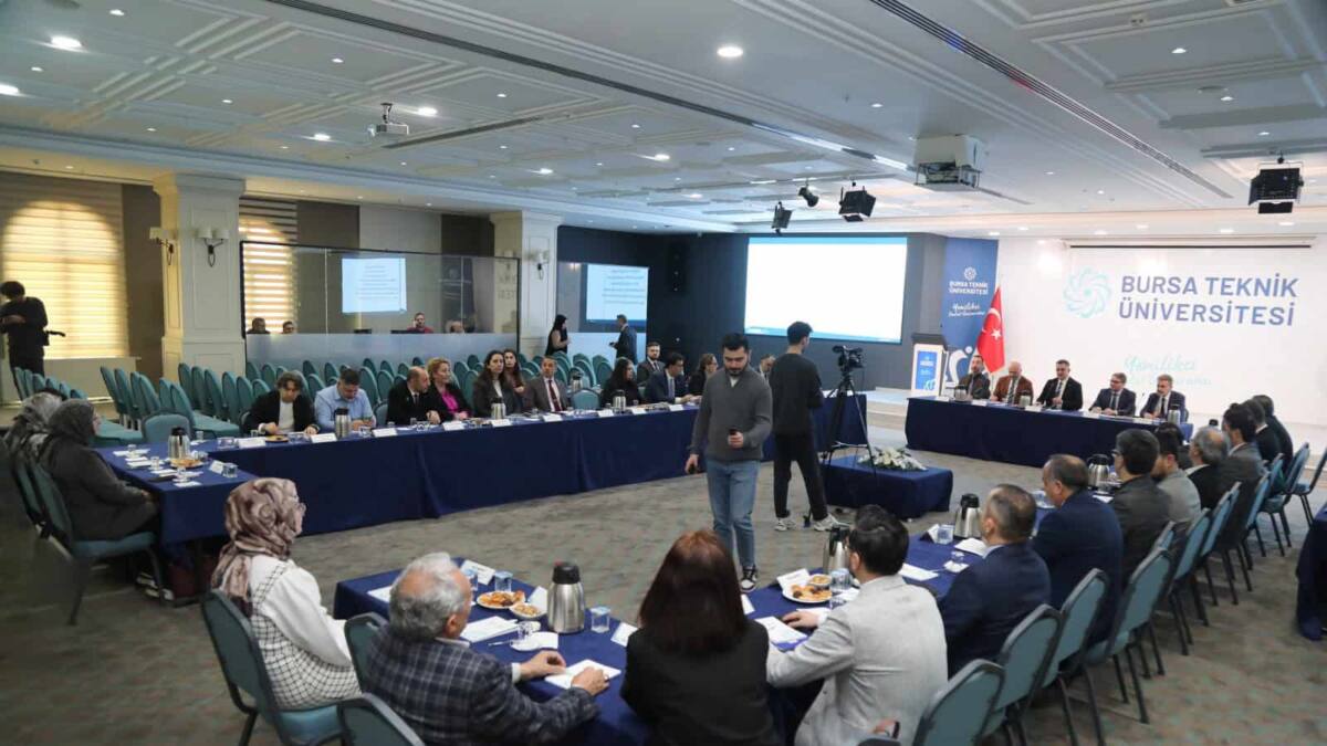 BTÜ Danışma Kurulu Toplantısı’nda Üniversite ve Şehrin Geleceği İçin İş Birliği Vurgulandı