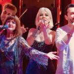 Bursa'da Ömür Gedik ve Gülden Karaböcek'ten Üç Saatlik Müzik Ziyafeti