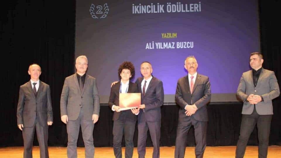 Bursa’dan Ortaokul TÜBİTAK Bölge Finalinde 8 Dereceyle Büyük Gurur