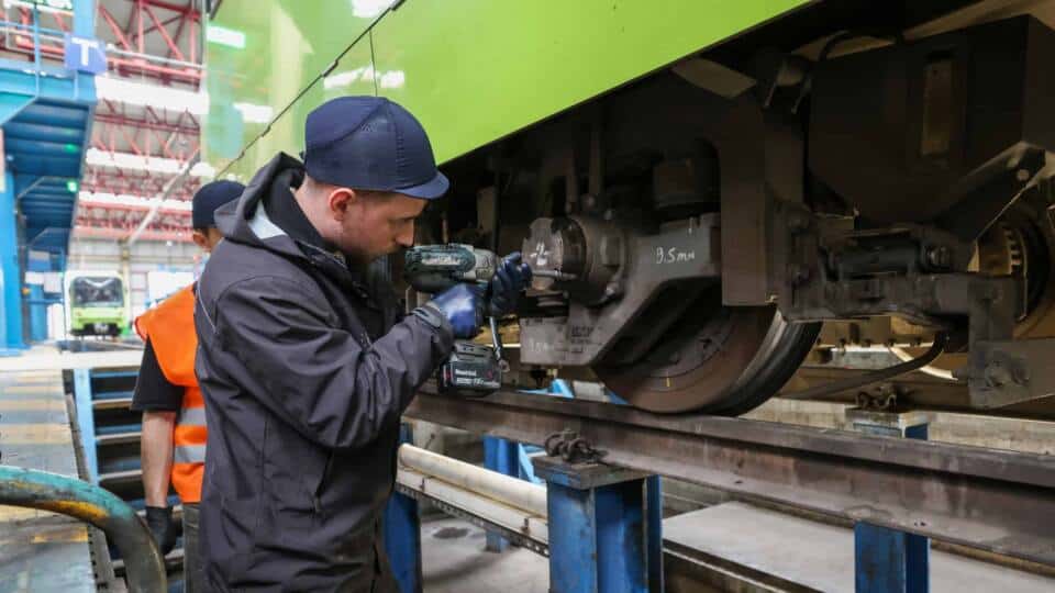 Bursa’da Metro Araçlarında Kapsamlı Bakım Çalışmalarıyla Güvenlik ve Konfor Artıyor