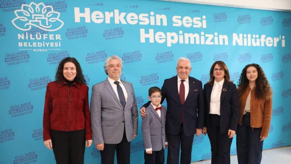 Nilüfer’de 23 Nisan’da Başkanlık Makamı Çocuklara Sembolik Olarak Devredildi