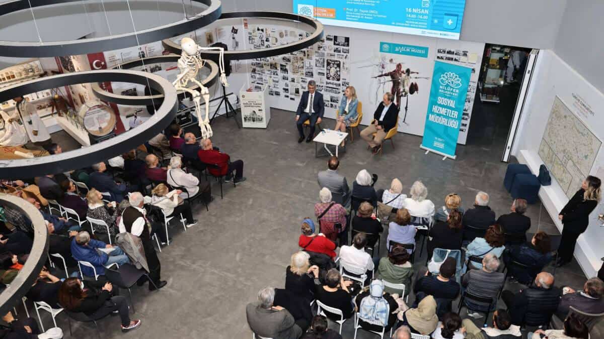 Nilüfer’de Kalp Sağlığı Haftası’nda Uzmanlar Riskleri ve Korunma Yöntemlerini Anlattı