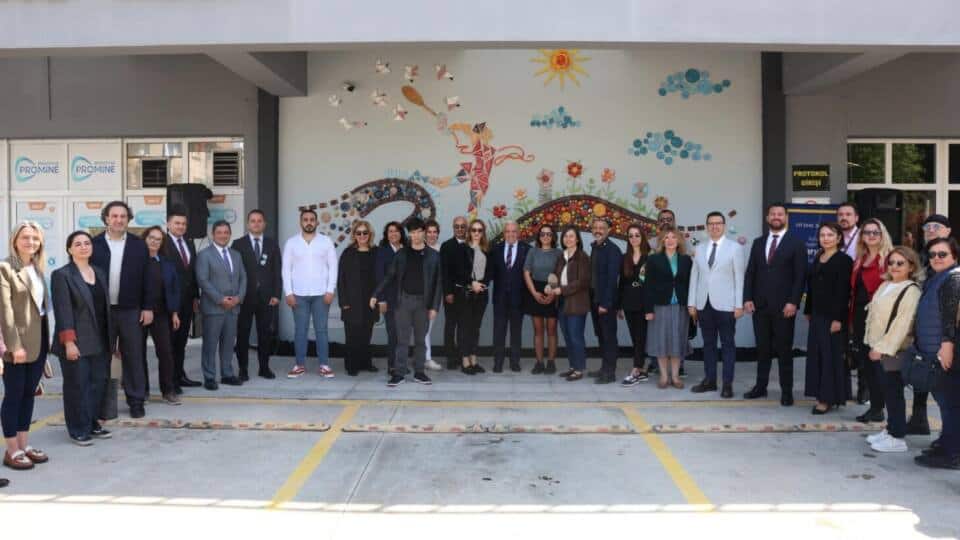 Nilüfer’de Seramik Dayanışma Duvarı ile Engelsiz Kent Vizyonu Hayat Buldu