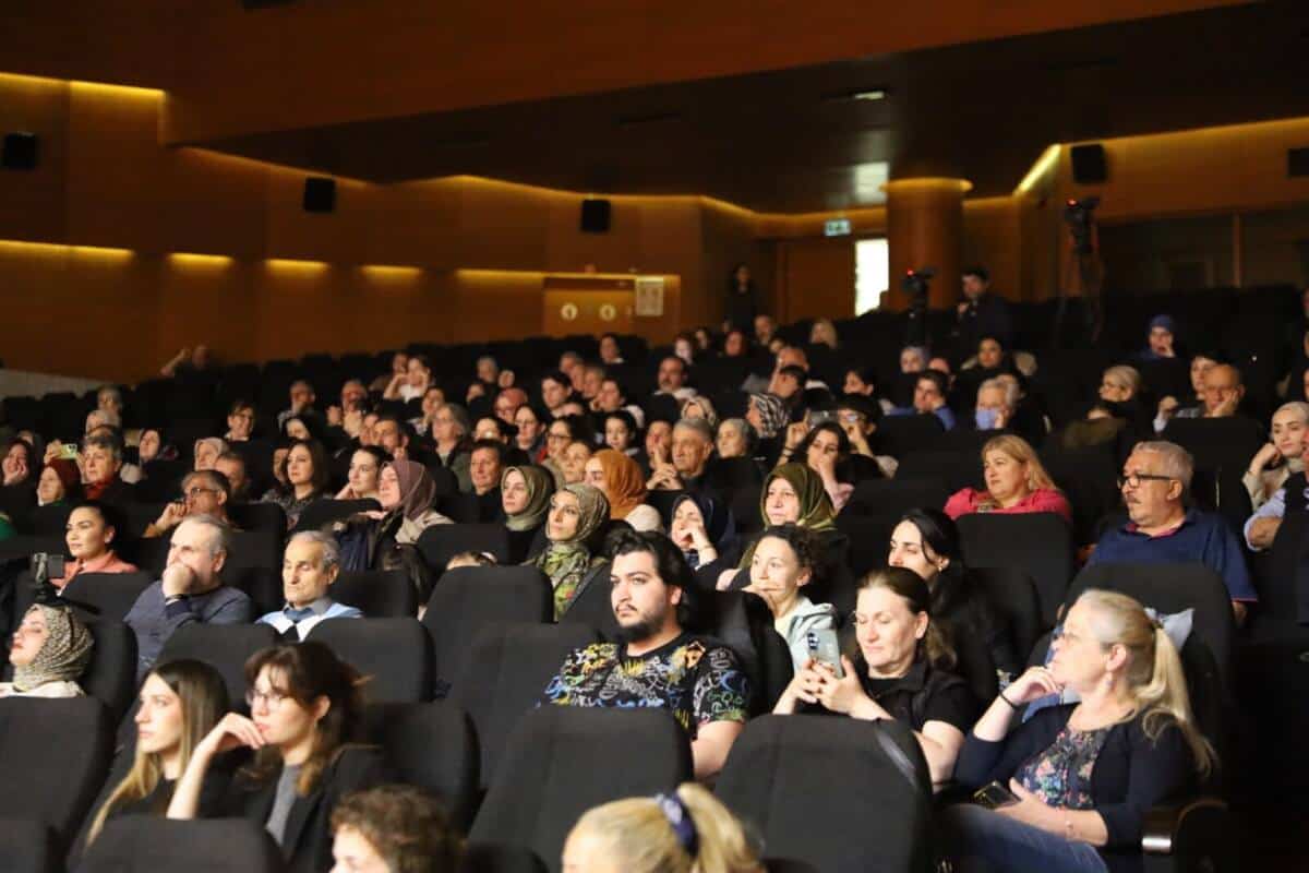 Bursa’da Türk Müziği Konseri Sanatseverlere Unutulmaz Bir Akşam Yaşattı