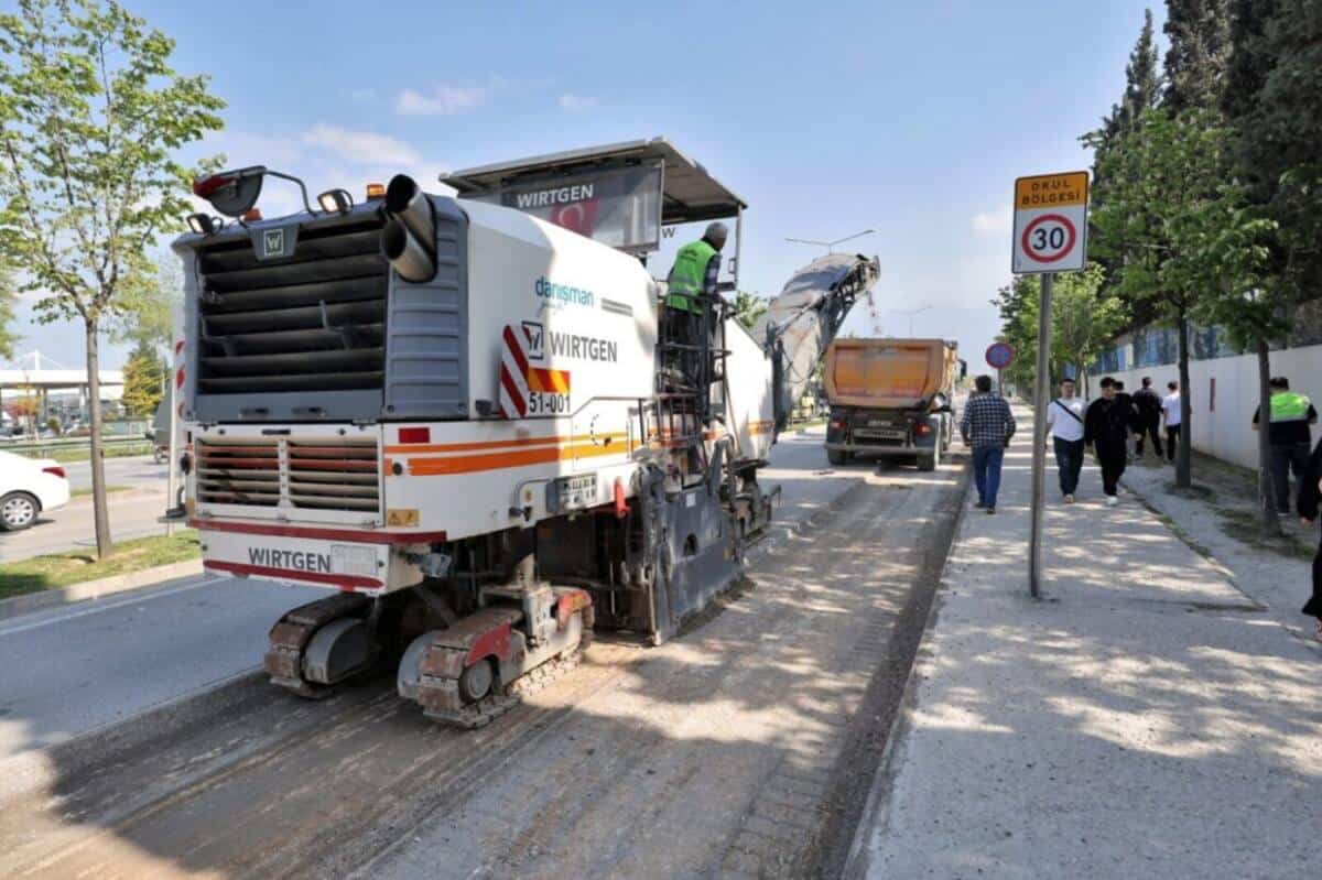 Bursa Terminal Yolu’nda Asfalt Yenileme Çalışmaları Başladı