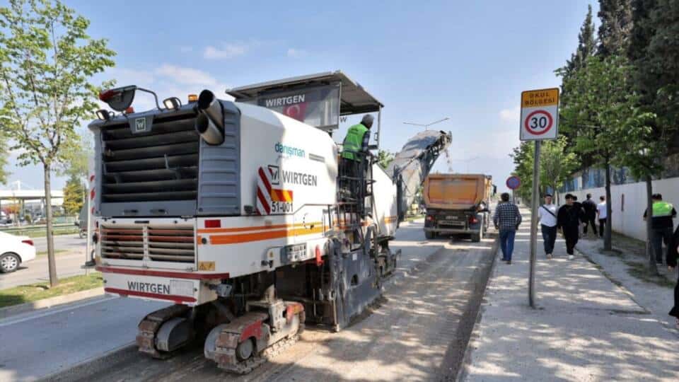 Bursa Terminal Yolu’nda Asfalt Yenileme Çalışmaları Başladı