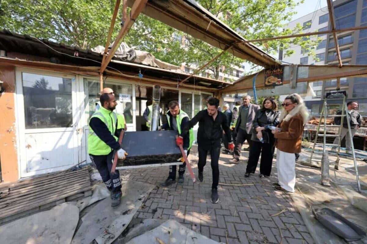 Bursa'da 1050 Konutlar Bölgesindeki Yeşil Alan Yeniden Halkın Kullanımına Açıldı